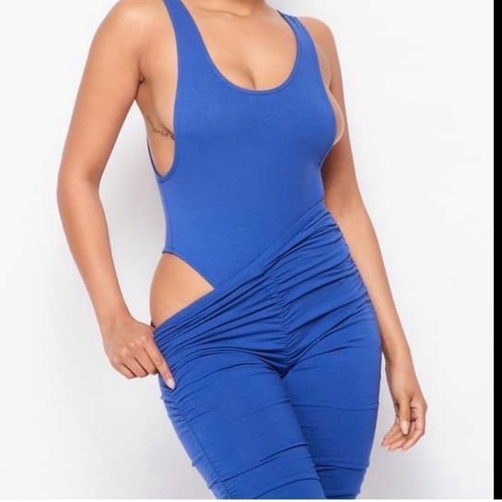 Legging set. Two piece ruched legging set. Blue. Small